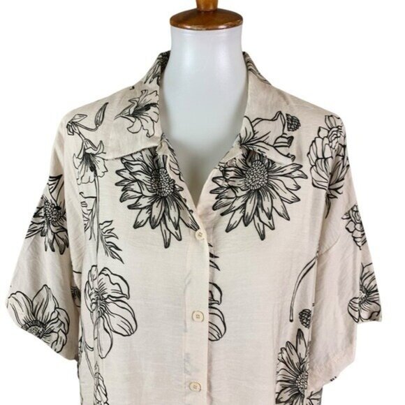 Klesis Floral Print Button Down Short Sleeve Shirt Blouse Black White Boho Large - Picture 2 of 6